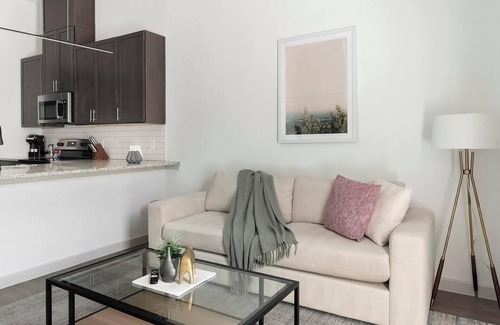 Dallas Apartamento | Landing | Beautiful 1BD, Clubhouse, Pool
