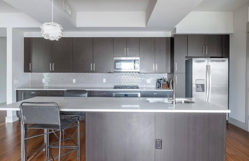 Houston Apartamento | Landing | Stunning 2BD, Tennis Court, Pool