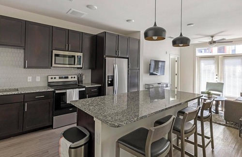 Fort Worth Apartamento | Landing | Incredible 2BD, Yoga Studio, Clubhouse