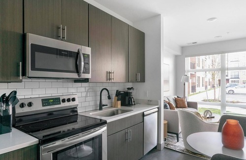 Richmond Apartamento | Landing at Sphere - Studio in Chamberlayne Indu...