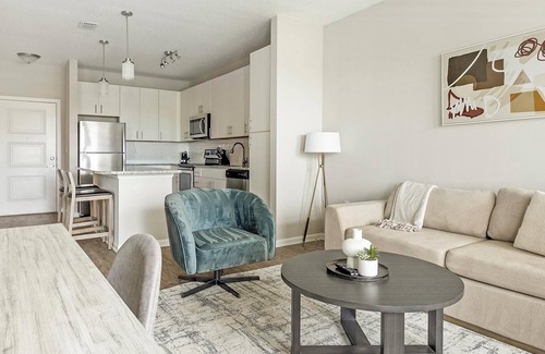 Land O' Lakes Apartamento | Landing | Stylish 1BD, Gym, Clubhouse