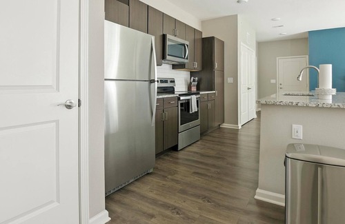 Chesterfield Apartamento | Landing | Stunning 1BD, Gym, Pool