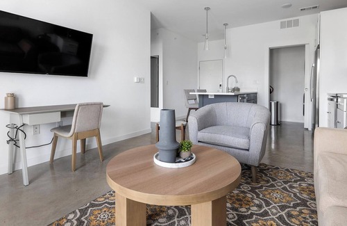 Austin Apartamento | Landing | Stylish 1BD, Clubhouse, Pool