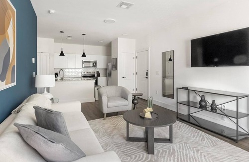 Venus Apartamento | Landing | Incredible 1BD, Gym, Pool