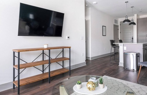 Houston Apartamento | Landing at The Briarly - 1 Bedroom in Westside