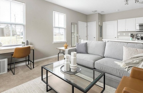 Canal Winchester Apartamento | Landing | Incredible 1BD, Clubhouse, Gym