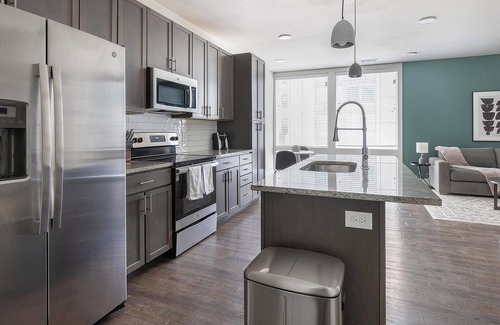 Stone Oak Apartamento | Landing | Stylish 1BD, Gym, Clubhouse