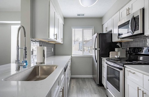 Indianapolis Apartamento | Landing at Riverbend - 2 Bedrooms in Castleton
