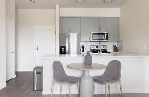 Homestead Apartamento | Landing | Stylish 2BD, Gym