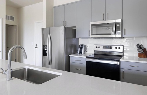 Homestead Apartamento | Landing | Stylish 2BD, Gym