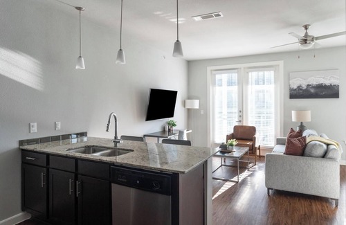 Buda Apartamento | Landing | Chic Studio, Clubhouse, Pool