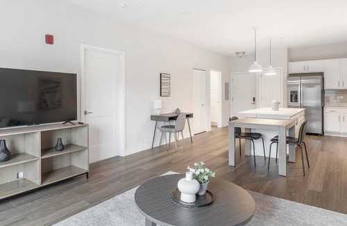 Willow Springs Apartamento | Landing | Chic 1BD, Clubhouse, Gym