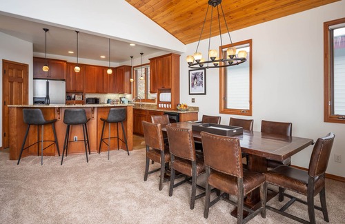 Steamboat Springs Cabina | Landings Lodge | Air Conditioning | Pet Friendly Mountain Home
