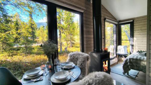 Muonio Casa | Landscape Cottages - Fell Village XXL, Nature View with Fireplace, Sauna, Kitchen