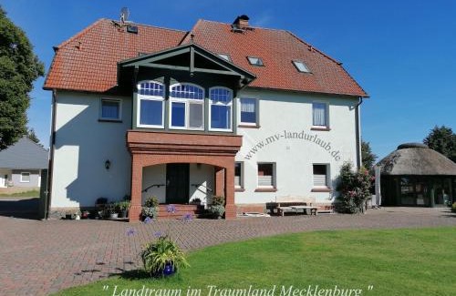 Warin Apartamento | Landtraum im Traumland Mecklenburg
