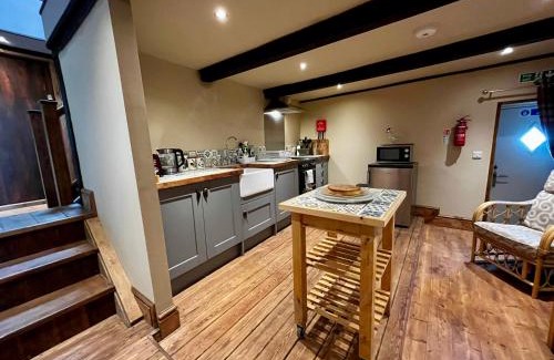Lumbutts Casa | Lane House Barn