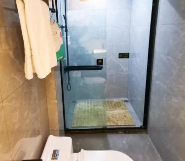 Central Business District Hotel | Lanerz Hotel - Shenzhen Futian District Huaqiang Road Metro Station