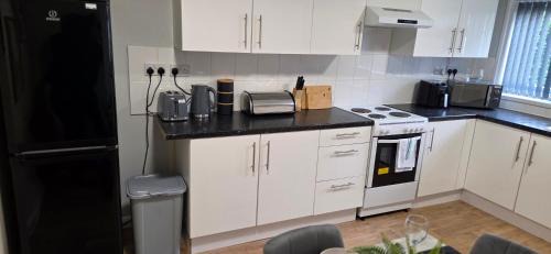 Warwick Apartamento | Langcliffe House - 3 Bed, Sleeps 5 - Garden, Parking & Wifi - Warwick