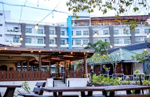 Kampung Kedawang Hotel | Langkapuri Resort Langkawi