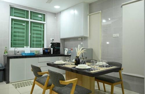 Langkawi Casa | Langkawi kuah Modern Spacious 4R Homestay