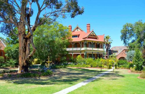 White Hills Cama Y Desayuno | Langley Estate, Bendigo