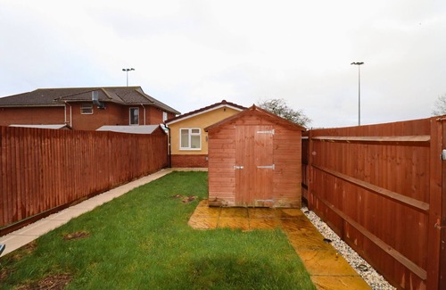 Slough Chalet De Esquí | Langley Luxurious Four Bedroom House with Games Room