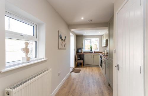 Swindon Casa | Lansdown House Long Stays Free parking and Wi-Fi