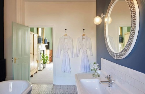 Hove Casa | Lansdowne House