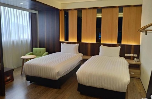East District Hotel | Lantan Moonlight Hotel