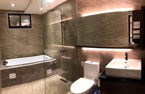 East District Hotel | Lantan Moonlight Hotel