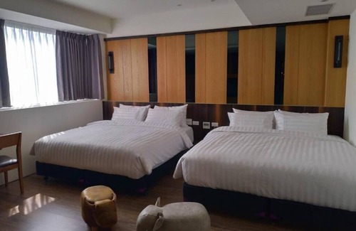 East District Hotel | Lantan Moonlight Hotel