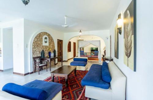 Galu Beach Apartamento | Lantana Galu 3 bedroom Apartment