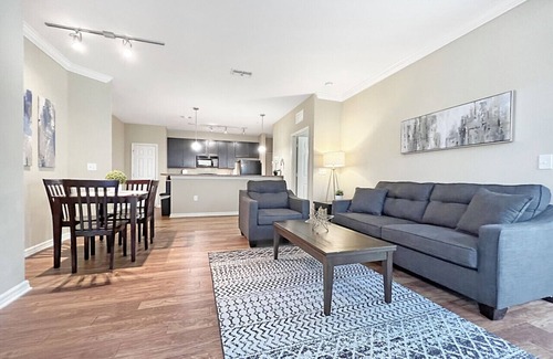 Lutz Apartamento | Lantower Cypress Creek #8-105 [CORE]