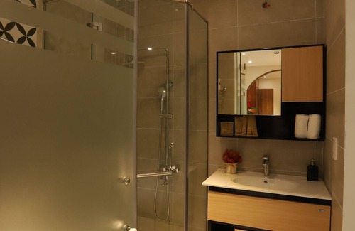 Ba Queo Hotel | Lanura Apartments and Hotel