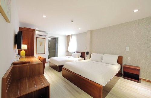 Tan Binh Hotel | Lanura Saigon Boutique Hotel