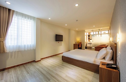 Tan Binh Hotel | Lanura Saigon Boutique Hotel