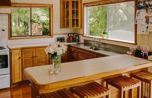 Penzance Bay Cabaña | Lanza Retreat - Penzance Bay Holiday Home