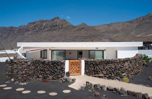 Urbanización Famara Apartamento | Lanzarote Famara Beach Bungalow