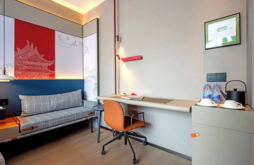Yuzhong Hotel | lanziguojijiudian