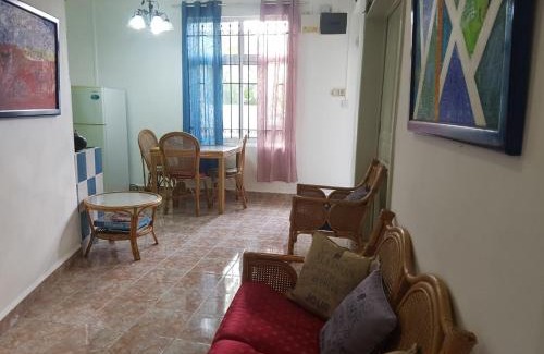 Pereybere Apartamento | Lapiroguevilla