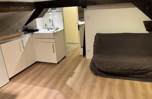 Grezieu-la-Varenne Apartamento | Lappartement de la Tour Ronde