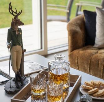 Murthly Casa | Lapwing - Stylish one bedroom country steading
