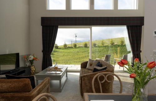 Murthly Casa | Lapwing - Stylish one bedroom country steading