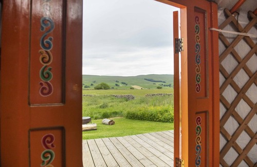 Hawes Cabina | Lapwing Yurt, Askrigg