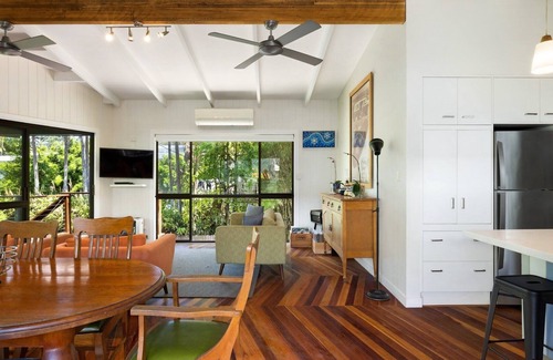 New Brighton Casa | LAQUA, TOP NOTCH, Par EXCELLENCE