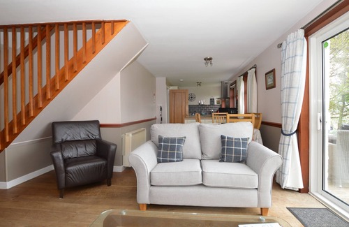 Kilmun Cabaña | Larch Cottage, ubicación en el campo cerca de Dunoon, admite mascotas para 6 personas, visita Escocia 4 estrellas