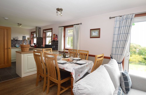 Kilmun Cabaña | Larch Cottage, ubicación en el campo cerca de Dunoon, admite mascotas para 6 personas, visita Escocia 4 estrellas