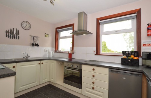 Kilmun Cabaña | Larch Cottage, ubicación en el campo cerca de Dunoon, admite mascotas para 6 personas, visita Escocia 4 estrellas