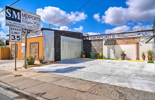 Western Division Apartamento | Laredo Vacation Rental - Minutes From Attractions!