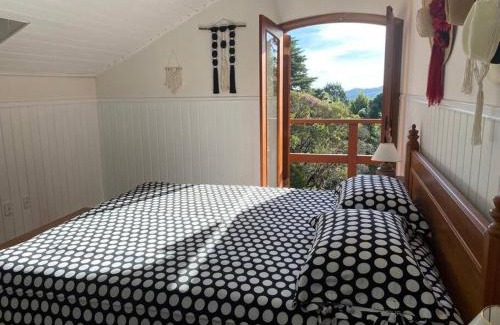 Monte Verde Casa | Lareira forno e fogao a lenha nas montanhas
